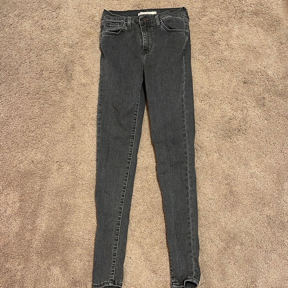 black levi jeans
